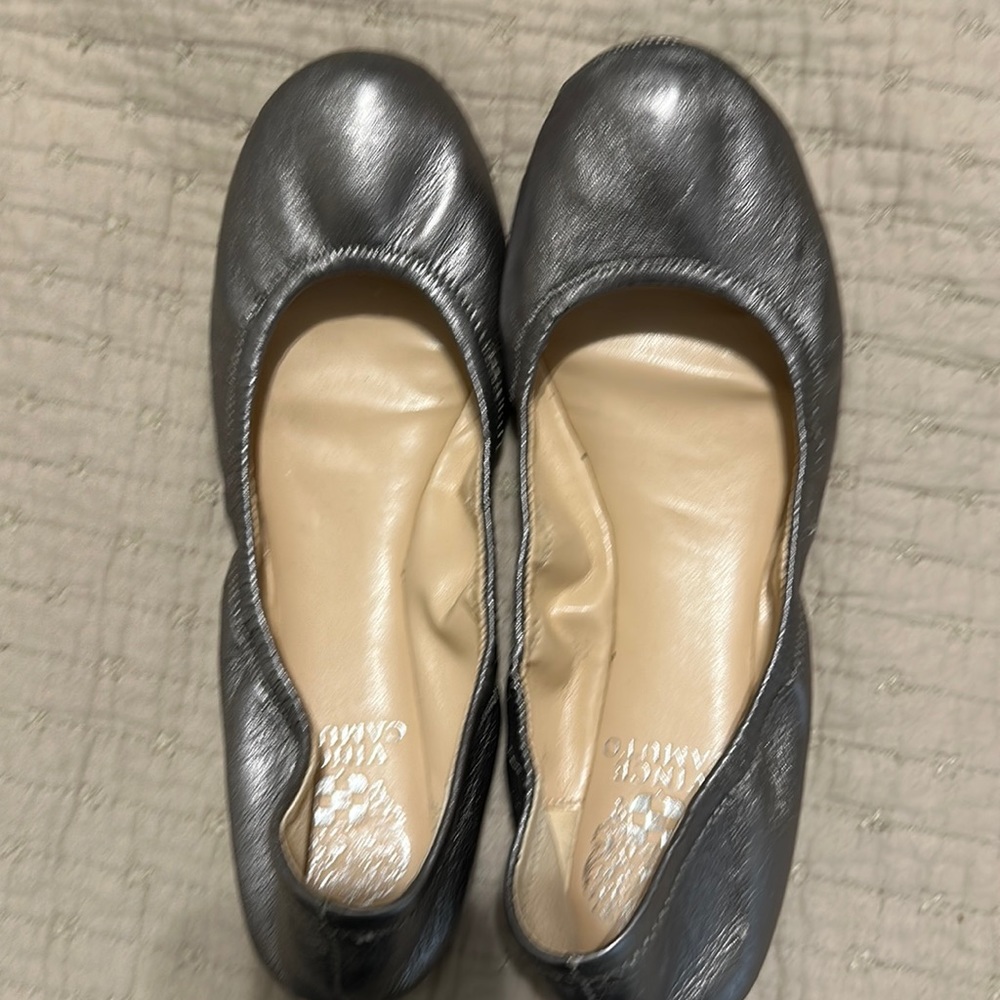 Vince Camuto Flats